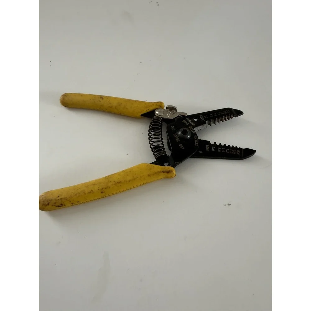 Vintage Stanley 84-203 Electrician Tool Wire Stripper, Cutter, Crimper